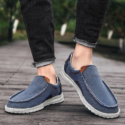 AXYGF Men’s Slip-On Canvas Casual Shoes – Lightweight Everyday Comfort