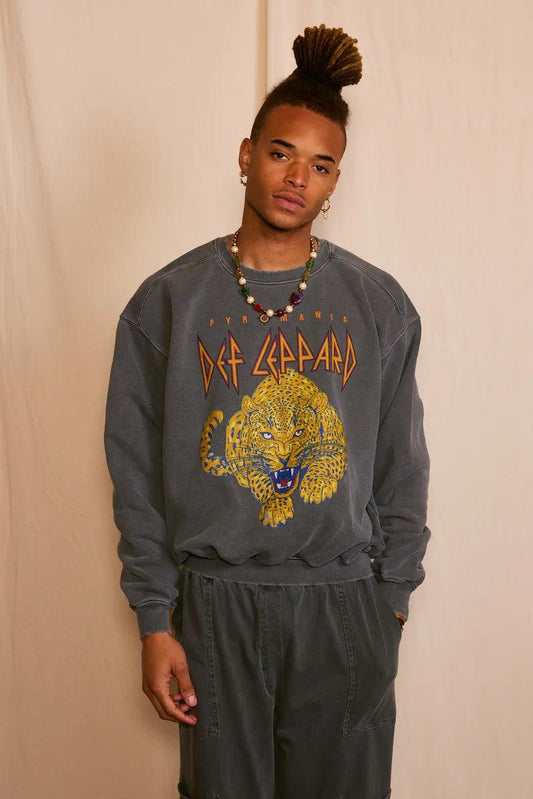 Def Leppard Upcycled Golden Men's Sweatshirt-0